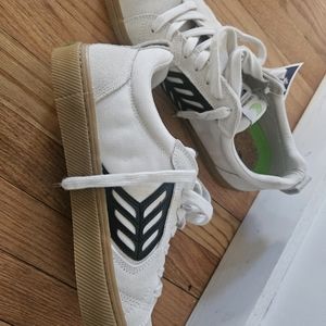 NWT -Cariuma Catiba Pro Shoes Sneakers